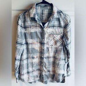 Size Medium Women’s Bleached Plaid Button-Up Shirt in Grey and Pink Hues